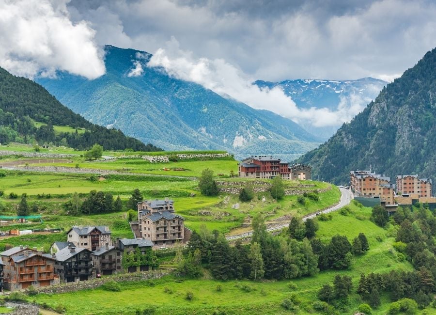 Andorra'da Maaşlar 2023'te Artacak mı?