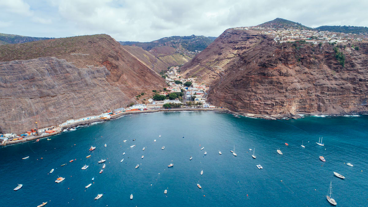 Saint Helena, İngiltere Asgari Ücret ve Maaşlar 2023 4 Saint Helena'da Yaşayanlar İçin 2023'te Beklenen Maaş Artışları